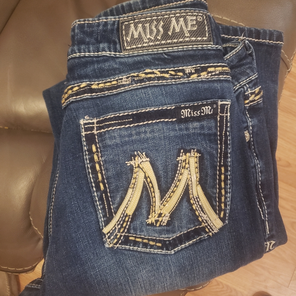 Size 31 Miss Me, M Series Boot cut jeans